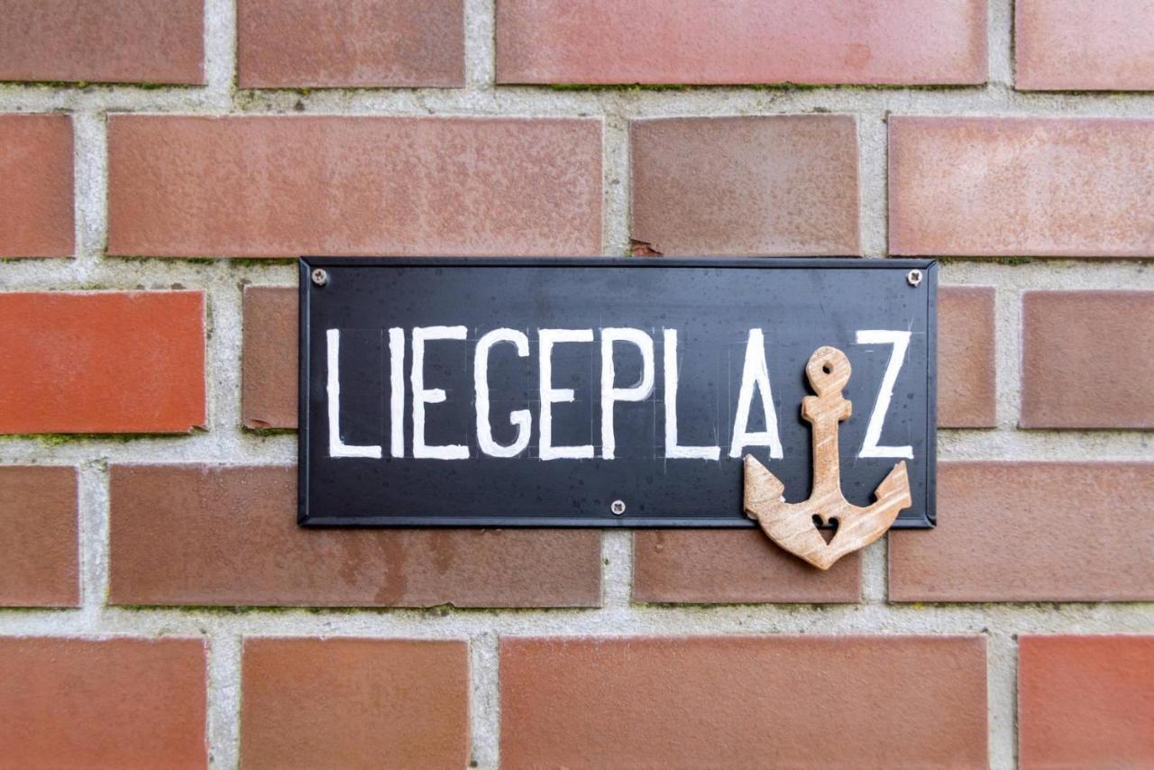 Ferienwohnung Liegeplatz Dornumersiel Exterior photo